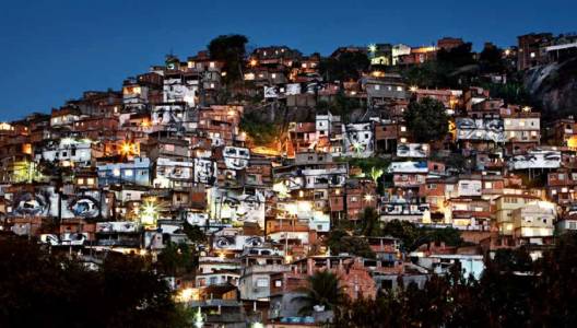 Felice Varini, Rio de Janeiro (foto: JR) bildschirmfoto20201217um094100kl.png
