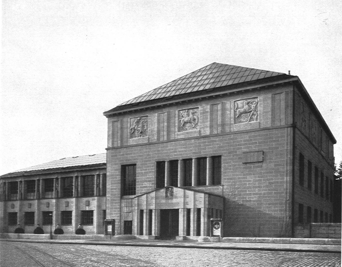 bildschirm­foto20230419um174115.png