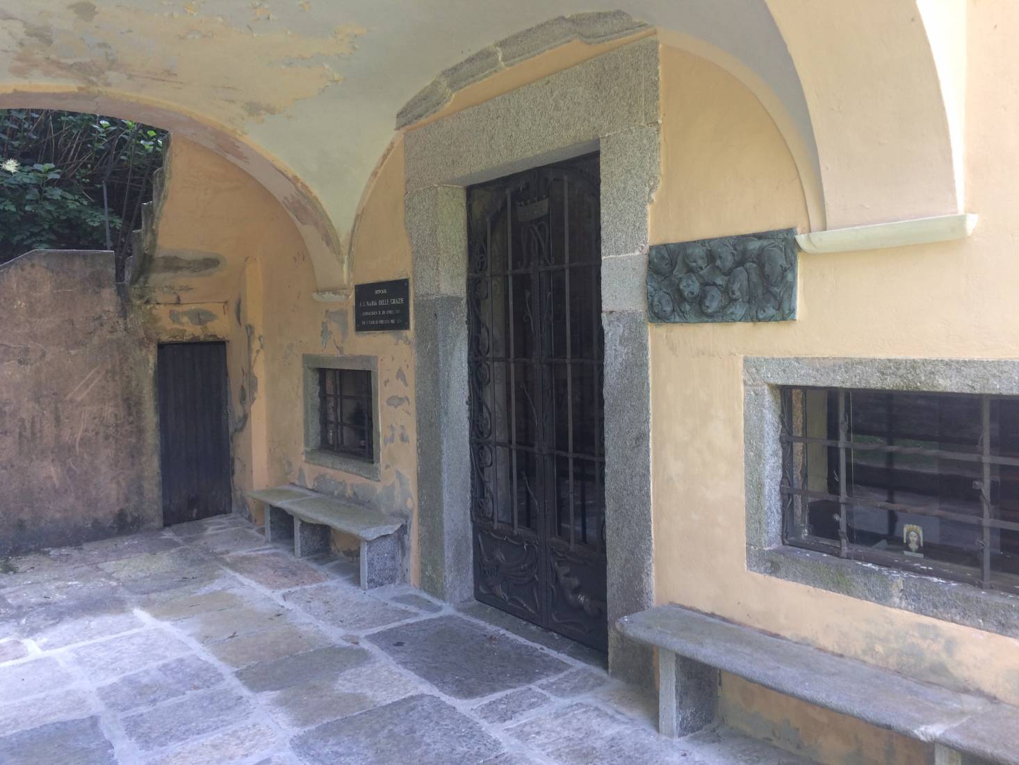 Santuario di Trezzo, Eingangspartie Abbildung Santuario di Trezzo
