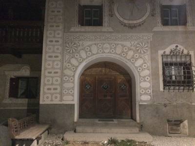 Haus Stocker, Scuol-sot (foto: Alex Winiger, 2021) img_3694kl.jpg