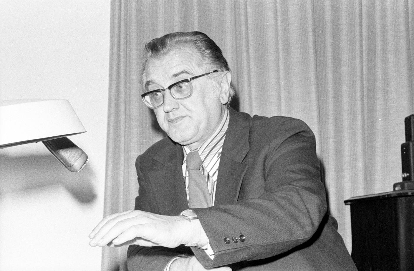 kuhirt_portrait_1975.jpg