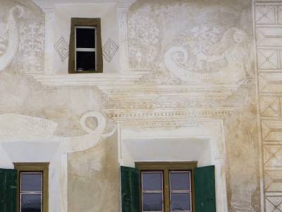 Sgraffito, Cinuos-chel (foto: Alex Winiger, 2019) p1060153kl.jpg