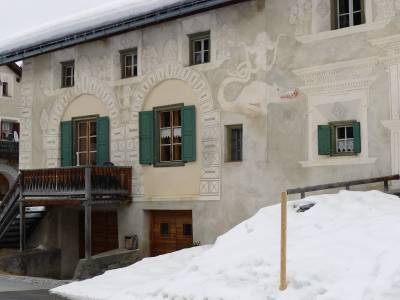 Sgraffito, Cinuos-chel (foto: Alex Winiger, 2019) p1060154kl.jpg