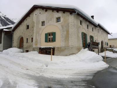 Sgraffito, Cinuos-chel (foto: Alex Winiger, 2019) p1060157kl.jpg
