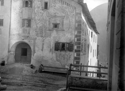 Chasa Cläglüna, Ardez (13.09.1896) (foto: Deutsches Röntgen-Museum / Wilhelm Conrad Röntgen) roentgen02kl.jpg