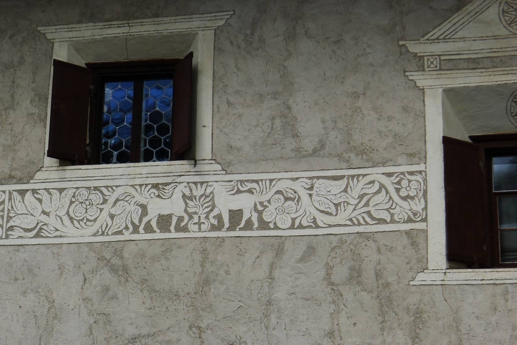 sgraffiti_berguen_120.jpg
