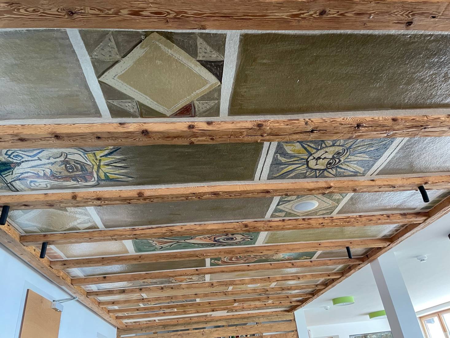studerdeckenbildberghoteltgantieni.jpg